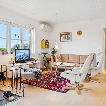 Hébergement de vacances Cozy Close To And Peace *