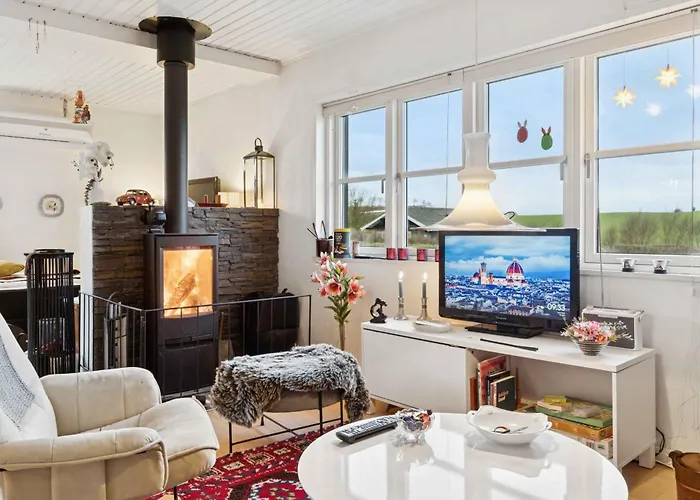 Cozy Close To And Peace Roslev